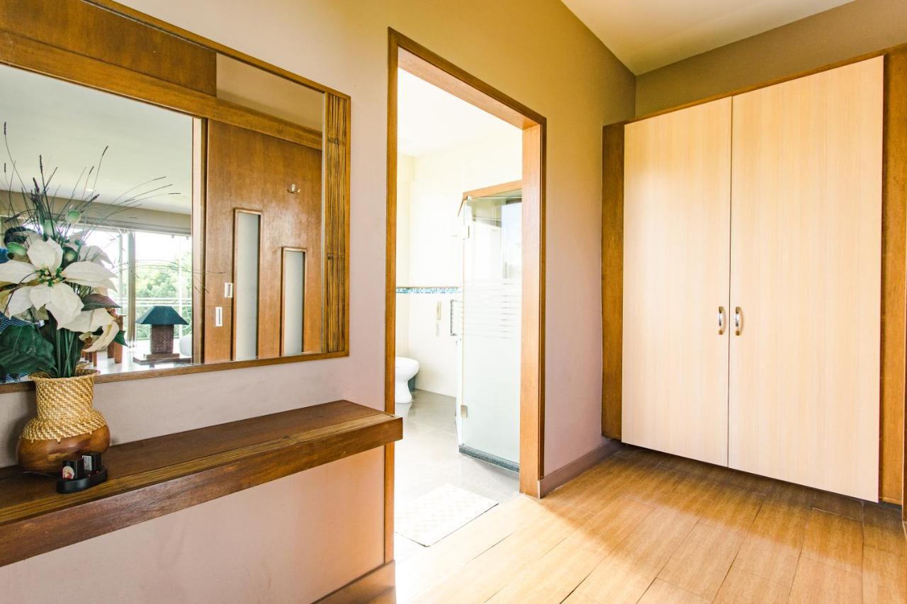 The Park - Silang Hotel ภายนอก รูปภาพ